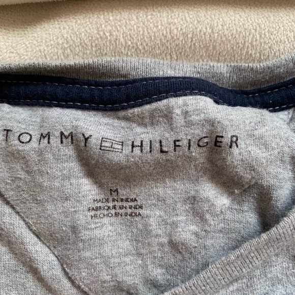 Tommy Hilfiger shirt - Picture 3 of 3